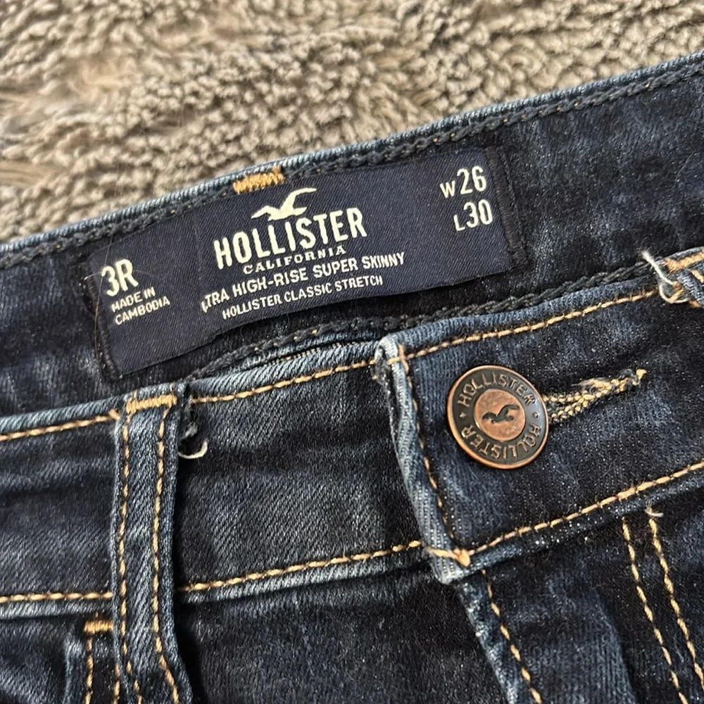 Hollister ultra high-rise super skinny jeans - Picture 3 of 6